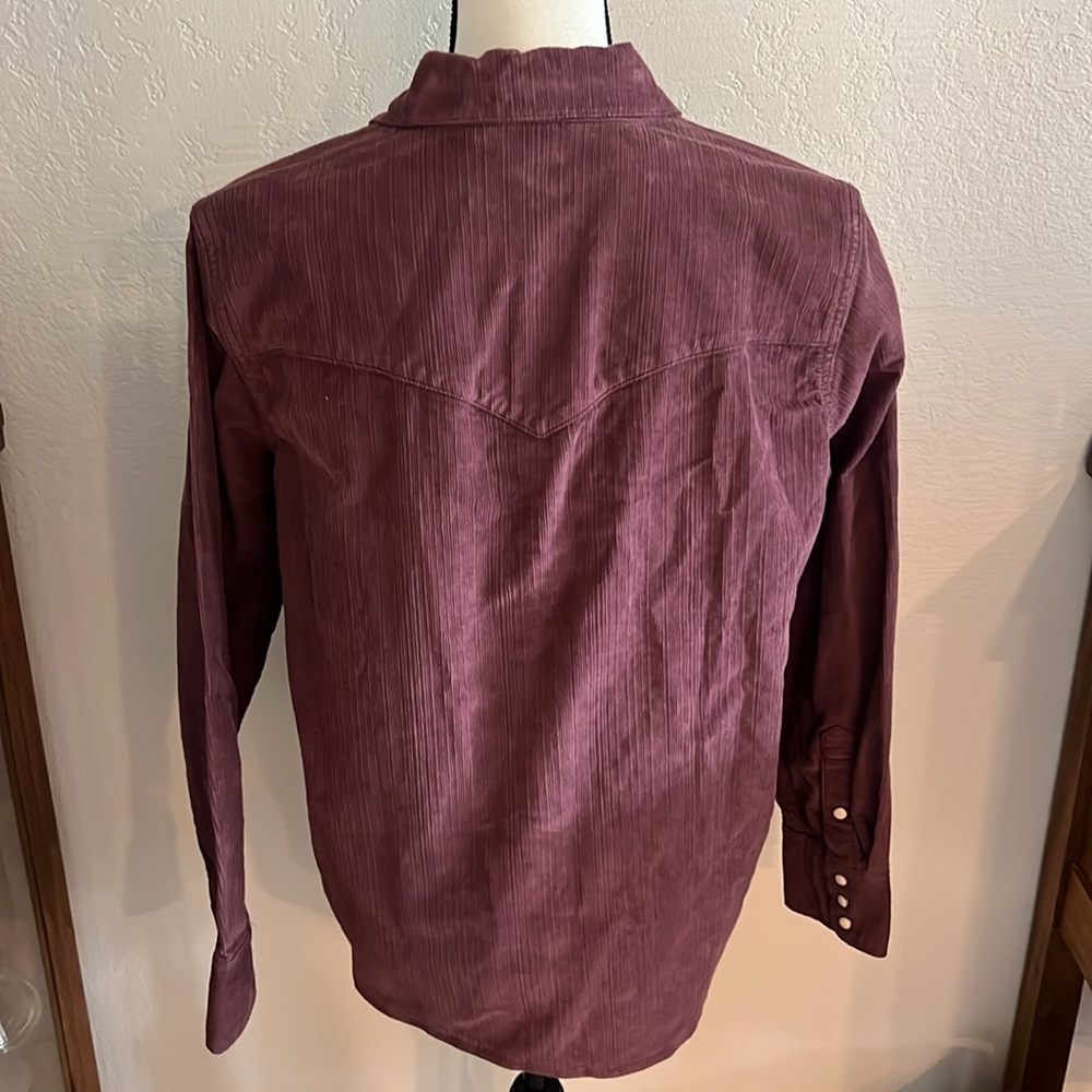 NWT Farherty stretch cord western snap up long sleeve shirt in grape - Picture 2 of 5